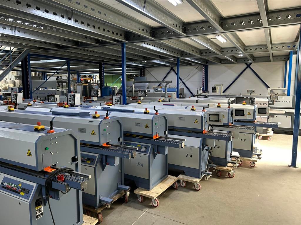 KANTENLIJMER  SPECIALIST ZOEKT MET SPOED HEBROCK