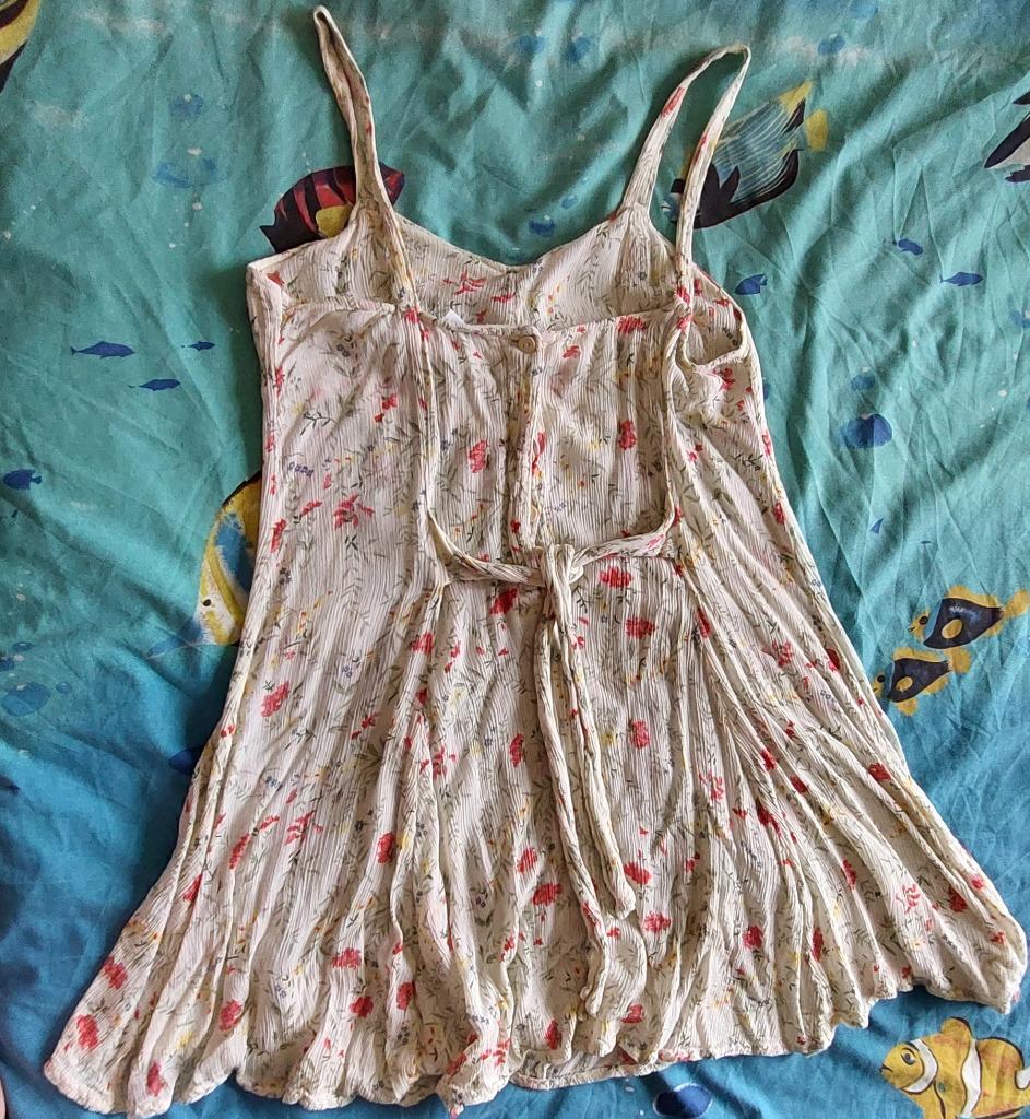 Zomerkleedjes te koop, Enlèvement ou Envoi, Beige