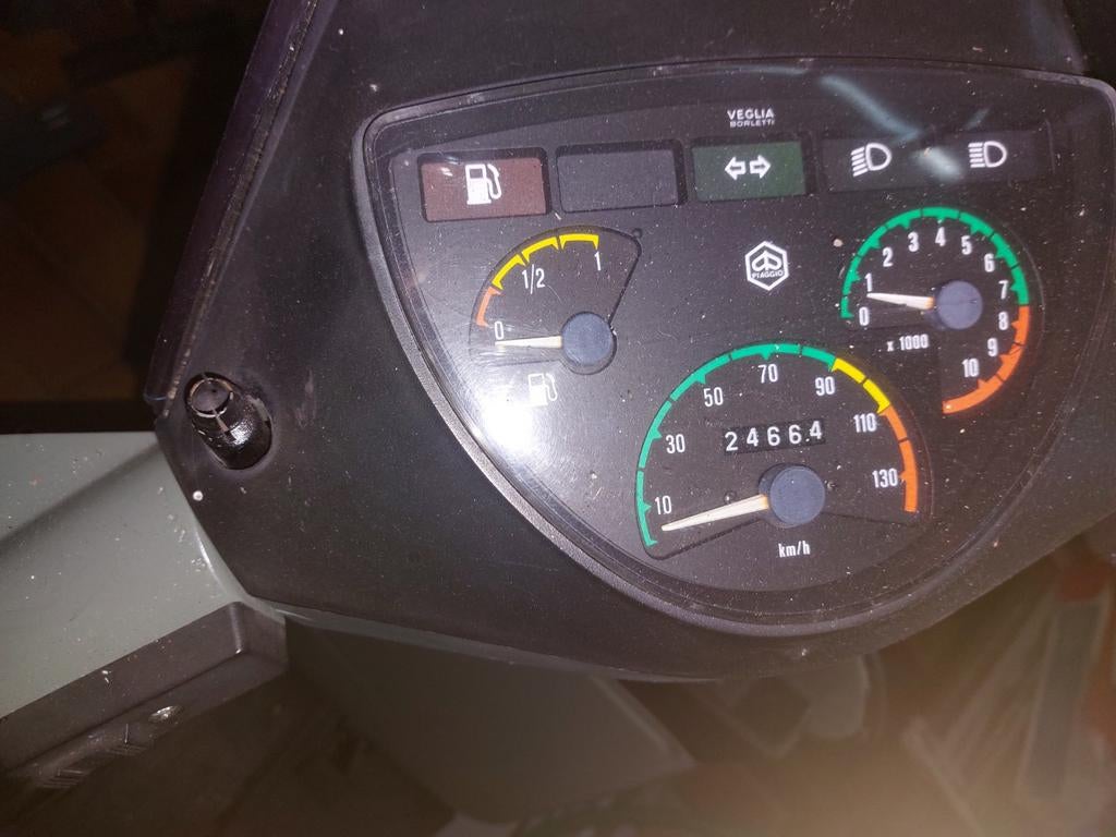 Vespa t5 125cc pole position prix légèrement négociable, Particulier