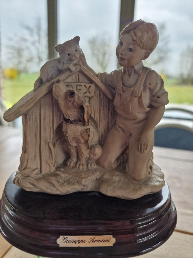 Statue de Giuseppe Armani « Situation difficile », Enlèvement ou Envoi, Comme neuf, Humain