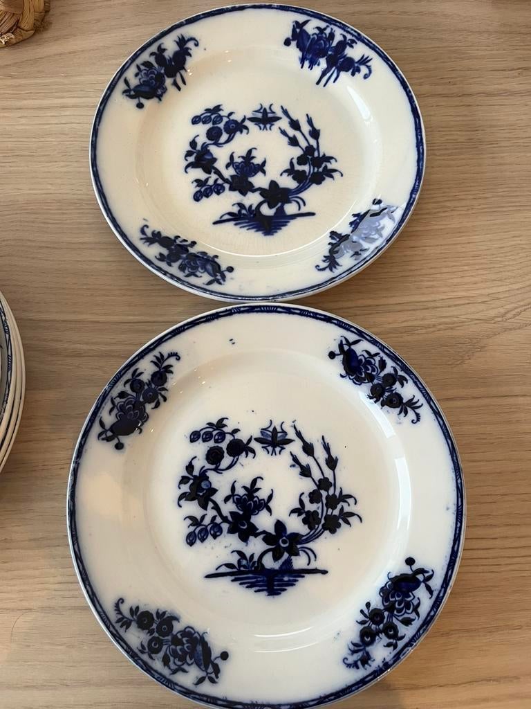 2 assiettes plates porcelaine de Tournai, Enlèvement