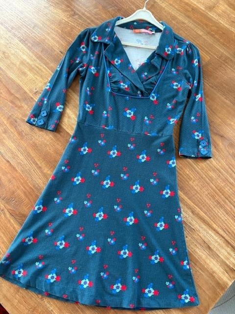 Robe vintage taille 34, Enlèvement ou Envoi, Comme neuf, Longueur genou, Bleu