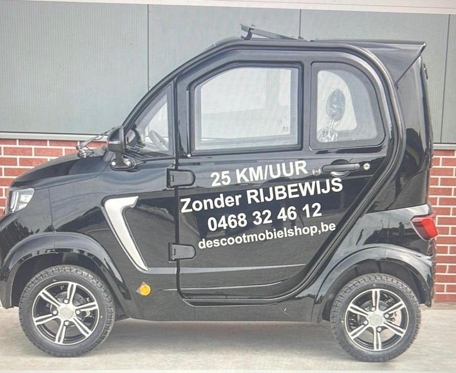 Volledig nieuwe elektrische brommobiel TTZ invalide wagen, Diversen, Brommobielen en Scootmobielen, Ophalen of Verzenden, Zo goed als nieuw