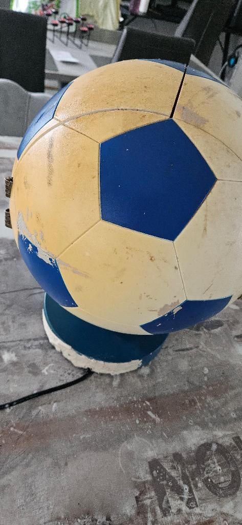 radio en forme de ballon de foot a rafraichir, TV, Hi-fi & Vidéo, Radios, Enlèvement, Radio