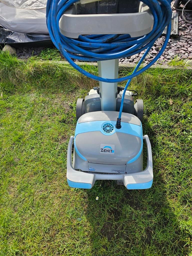 Zwembadrobot zenit 15, Enlèvement