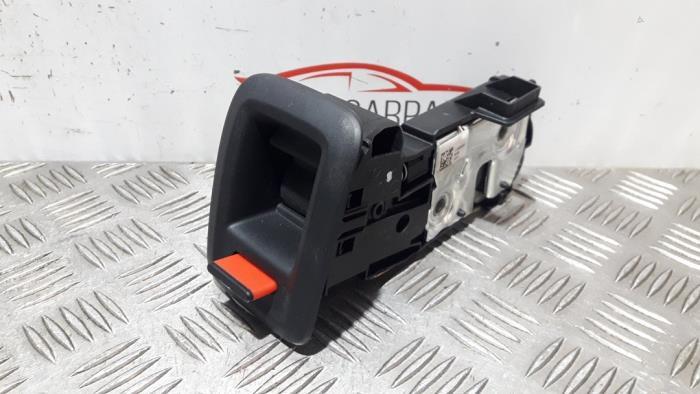 Serrure banquette arrière d'un Mercedes A-Klasse, 3 mois de garantie, Utilisé, -, -