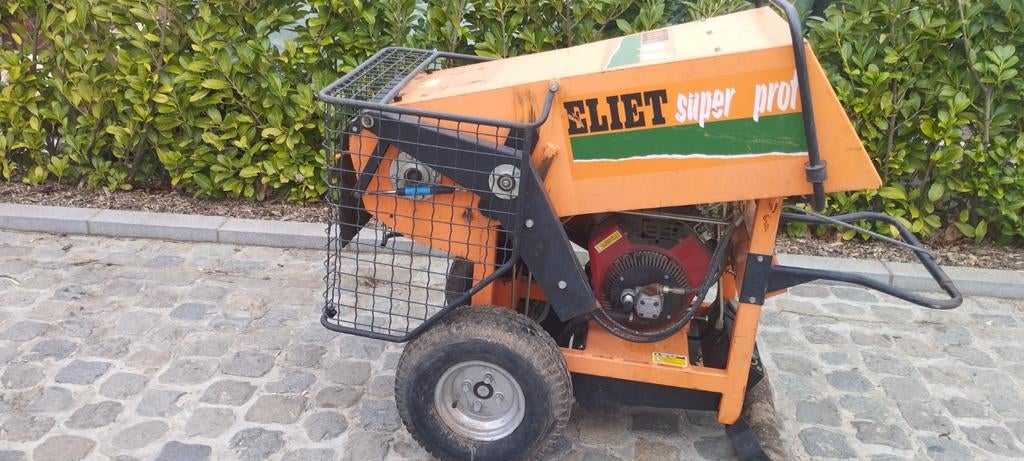 Hakselaar ELIET SUPER PROF ZELFRIJDEND te huur., Enlèvement, Essence