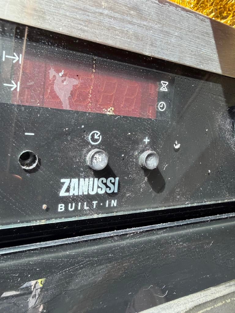 Zanussi inbouw oven, Elektronische apparatuur, Ovens, Ophalen, Gebruikt