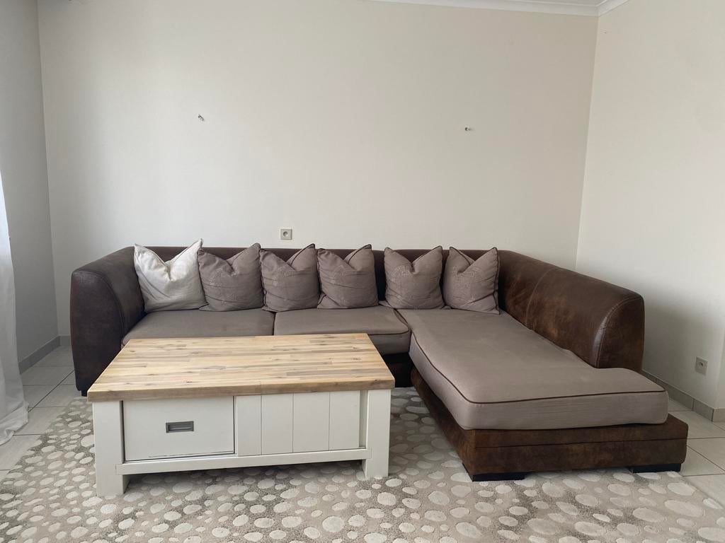 Fauteuil et table H&H, Maison & Meubles, Enlèvement, Utilisé