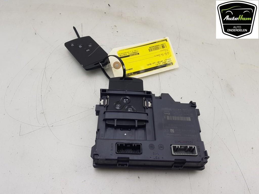 MODULE DE LECTEUR DE CARTES HFM (NEIMAN) Captur (2R), Autos : Pièces & Accessoires, Utilisé, Renault