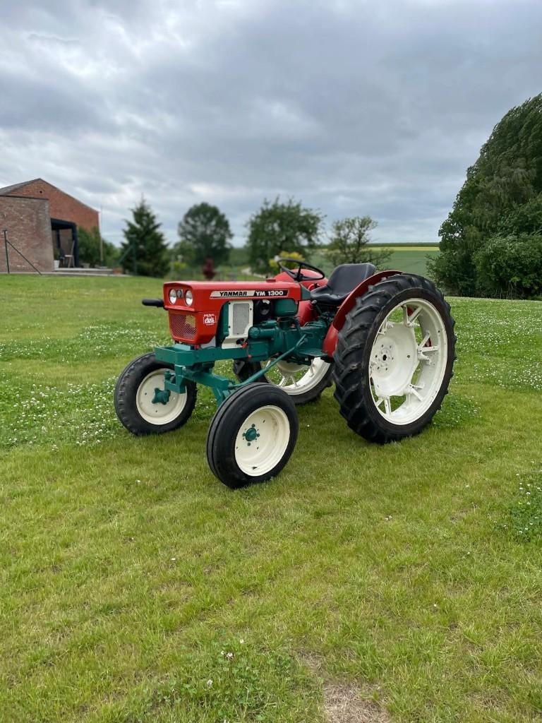 Mini-tracteur Yanmar avec hauteur libre 55 cm, Autres marques, Jusqu'à 2500, Jusqu'à 80 ch, Enlèvement