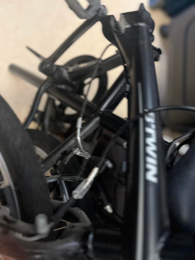 Plooifiets B twin, Fietsen en Brommers, Elektrische fietsen, Ophalen, Zo goed als nieuw