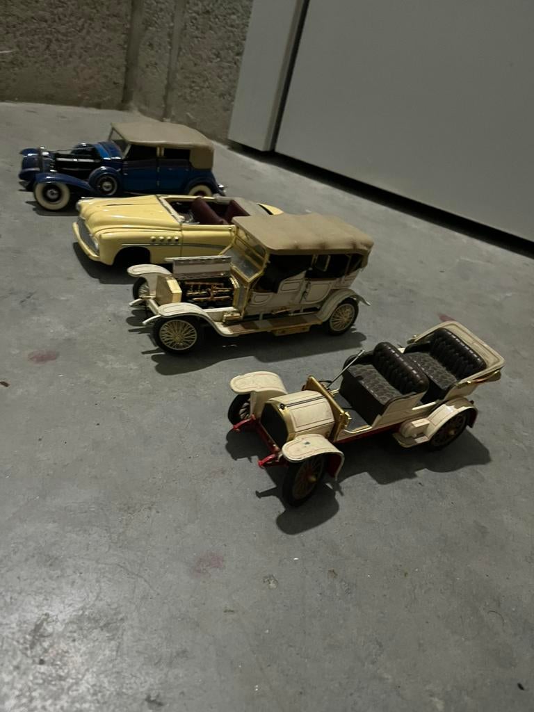 Voiture antique, Enlèvement ou Envoi