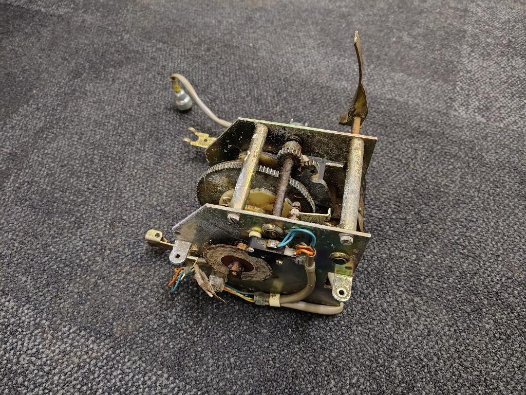 Gripper Motor/ Mechaniek Wurlitzer Lyric FL (1970) jukebox, Envoi, Wurlitzer