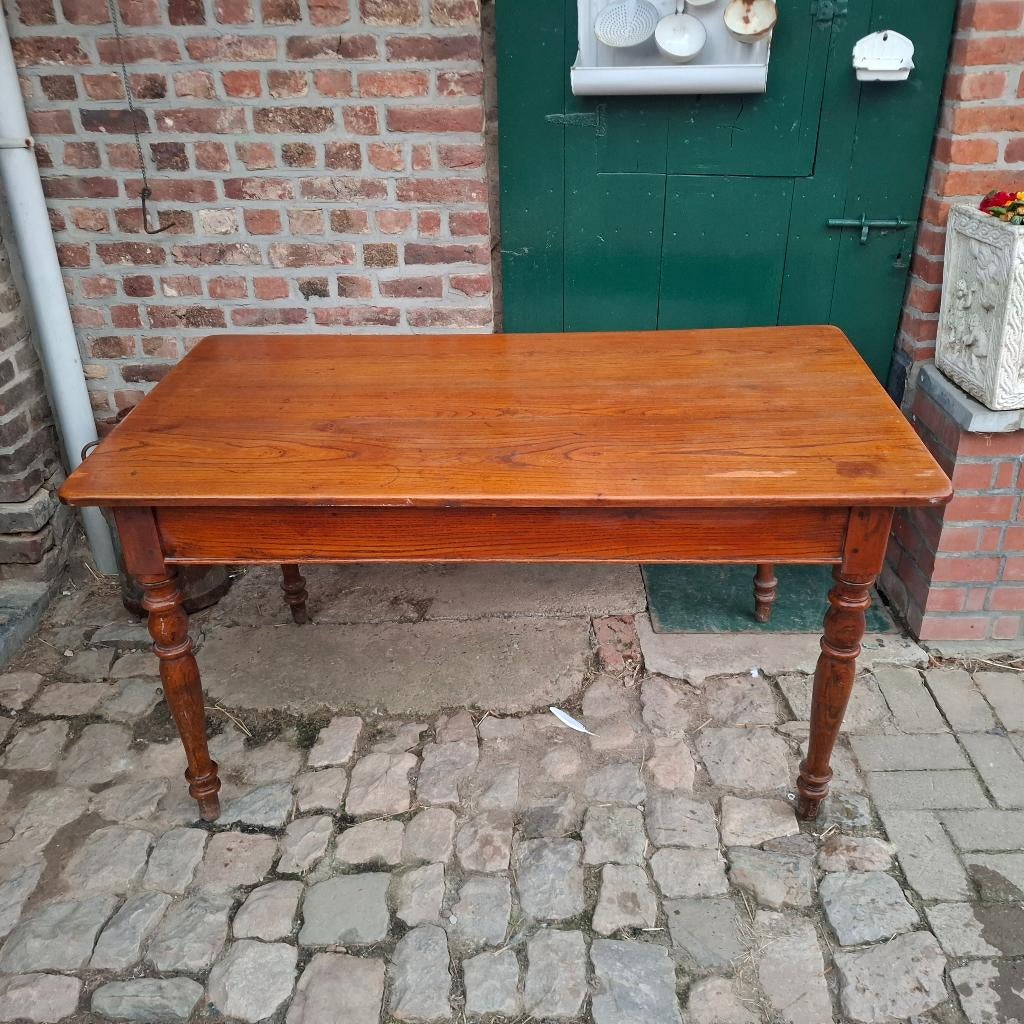 Mooie authentieke tafel, cafe tafel, Ophalen