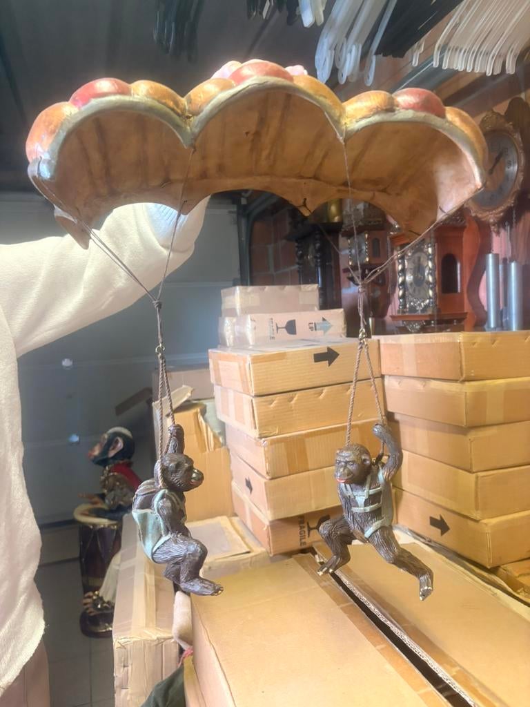 Parachutte aapjes, Ophalen, Zo goed als nieuw