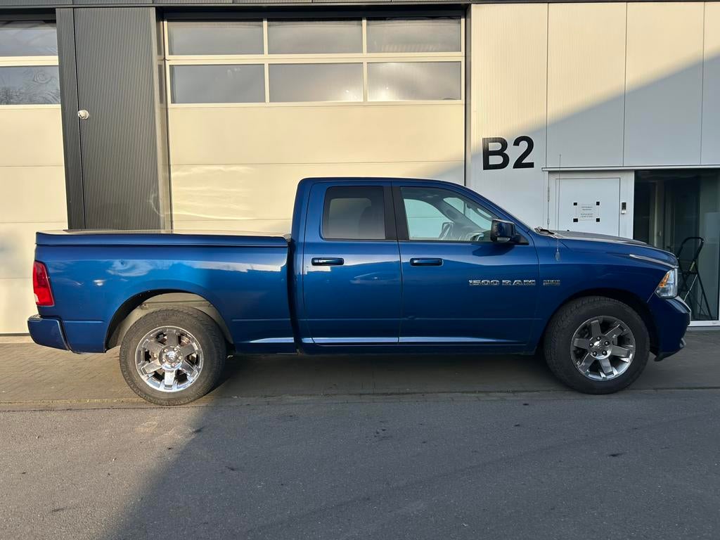 Dodge Ram 1500 HEMI 5.7L V8, Auto's, Automaat, Euro 5, Zwart, Blauw