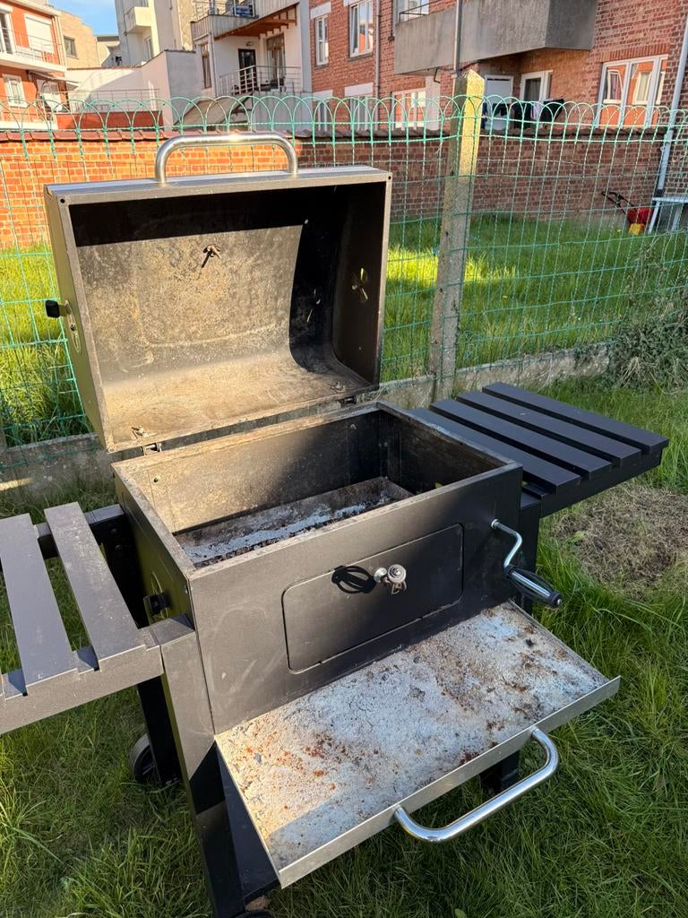 Barbecue en bon etat avec bache de protection, Jardin & Terrasse, Enlèvement, Comme neuf