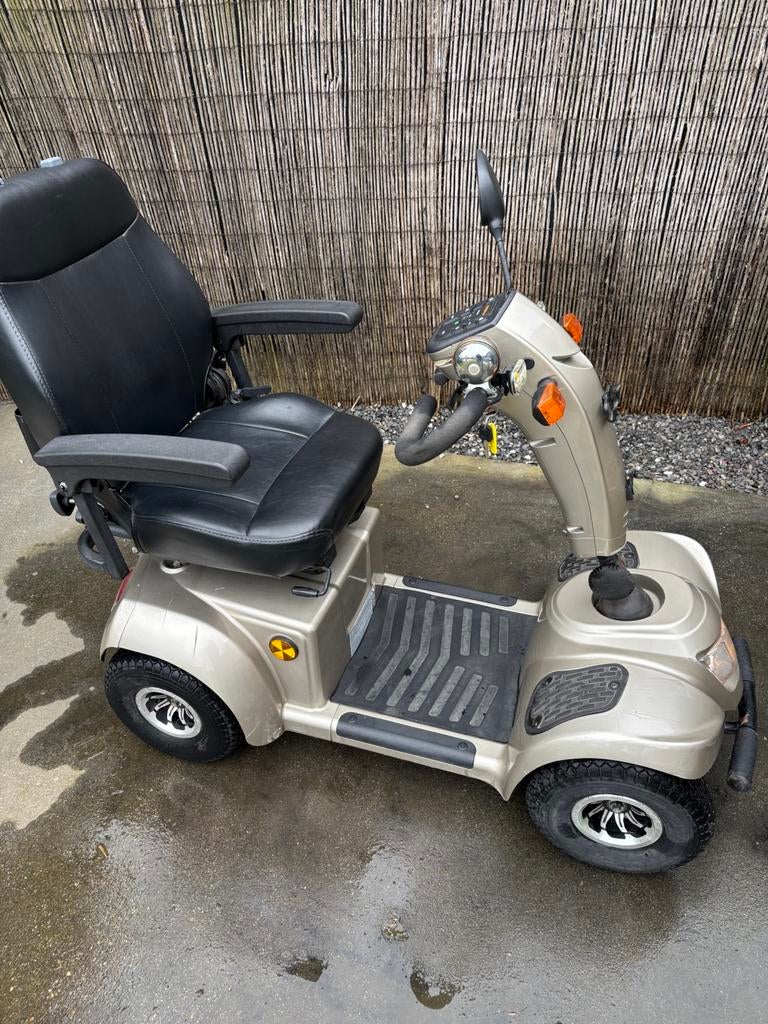 Electrische scooter, Ophalen, Zo goed als nieuw