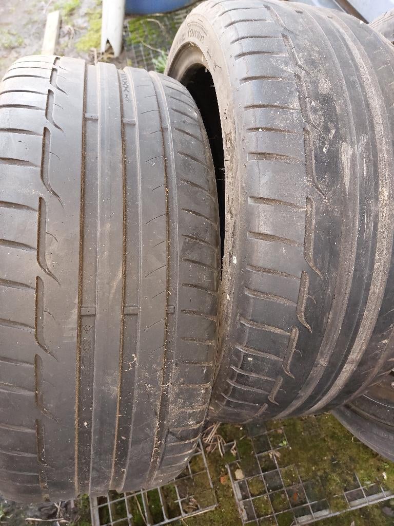 2 pneus 225/40/18, Autos : Pièces & Accessoires, Pneus & Jantes, Véhicule de tourisme, Pneus été, Enlèvement, Utilisé