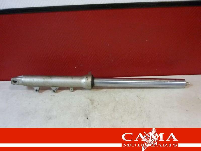 VOORVORK POOT RECHTS RF 600 R 1995-1998 (RF600R GN76A), Dhr. S. di Majo, Gebruikt, Info@cama-motorparts.nl, P.J. Troelstraweg 8 8
3144 CX  MAASSLUIS, NL