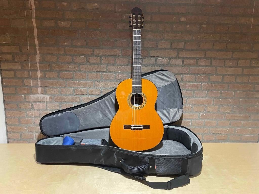 Dieter Hopf Grandioso — Klassieke Gitaar met gigbag, Muziek en Instrumenten, Snaarinstrumenten | Gitaren | Akoestisch, Gebruikt