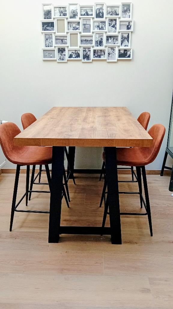 Bartafel en stoelen, Huis en Inrichting, Ophalen, Zo goed als nieuw