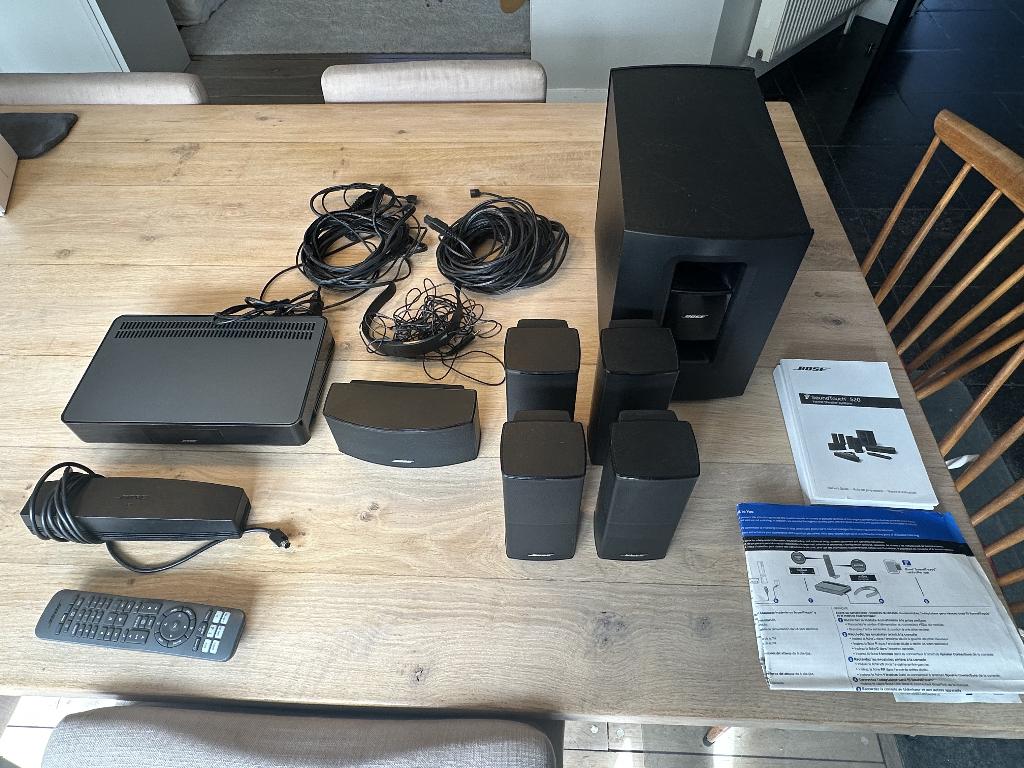 Home cinema Bose cinemate 520 tres bonne état, Autres marques, Enlèvement, Utilisé, 70 watts ou plus