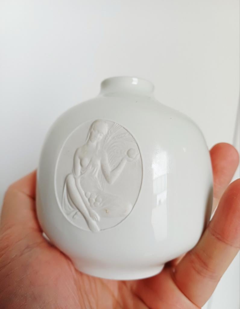 KPM Berlin Ceres vaasje, Antiek en Kunst, Ophalen of Verzenden