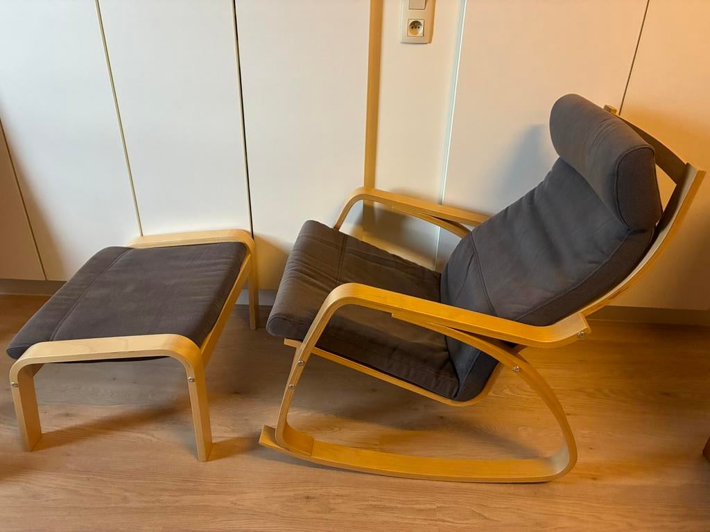 Poang schommelstoel en voetenbank, Enlèvement, Utilisé