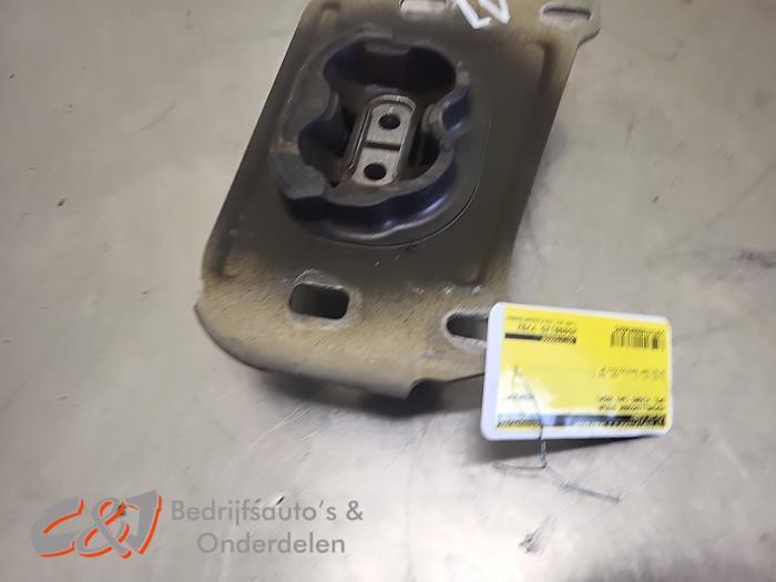 Support boîte de vitesse d'un Opel Vivaro, Autos : Pièces & Accessoires, Suspension & Châssis, Opel, Utilisé, 3 mois de garantie