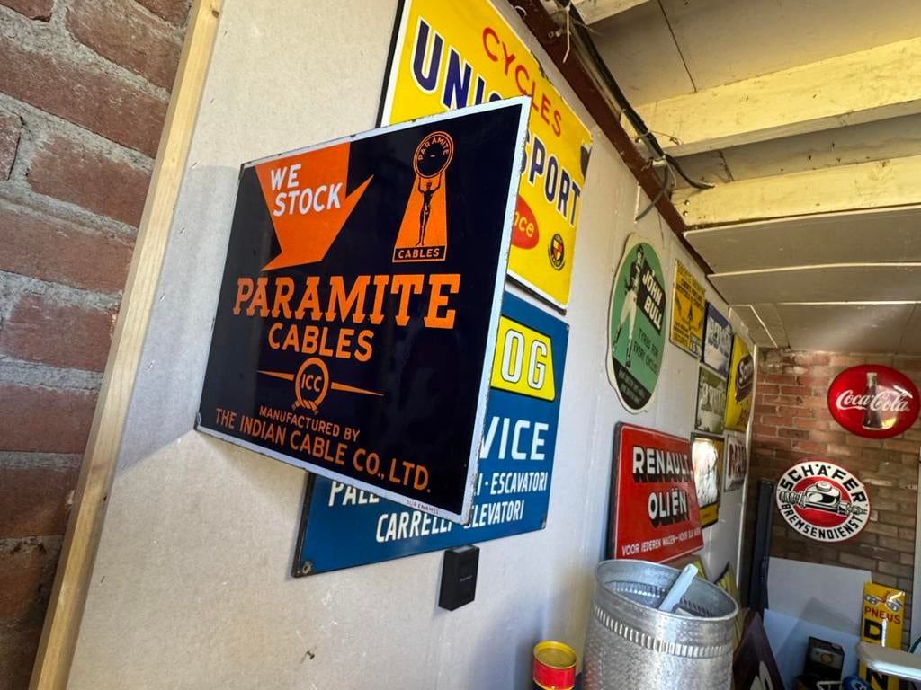 Porte-affiche en émail ancien PARAMITE, Enlèvement