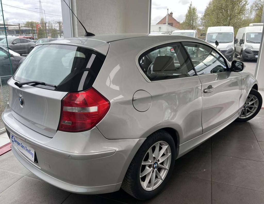 BMW 1 Serie 116 116i 116 i E87 PACK SPORT 1ÈRE MAIN CARNET, Auto's, BMW, 90 kW, Zwart, Bedrijf, Zilver of Grijs