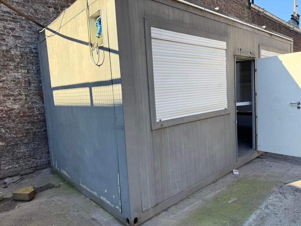 Conteneur bureau, Enlèvement