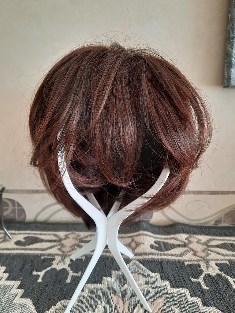 Nieuwe kwalitatieve pruik.100% modarylic, Handtassen en Accessoires, Uiterlijk | Haarverzorging, Ophalen