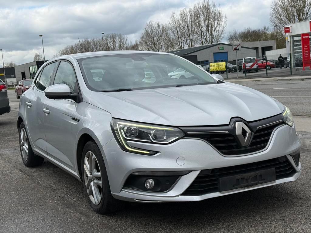 Renault Megane 1.2i .2017 .74kw  Euro 6  12m Garanti, Autos, 1197 cm³, Argent ou Gris, Achat, Euro 6