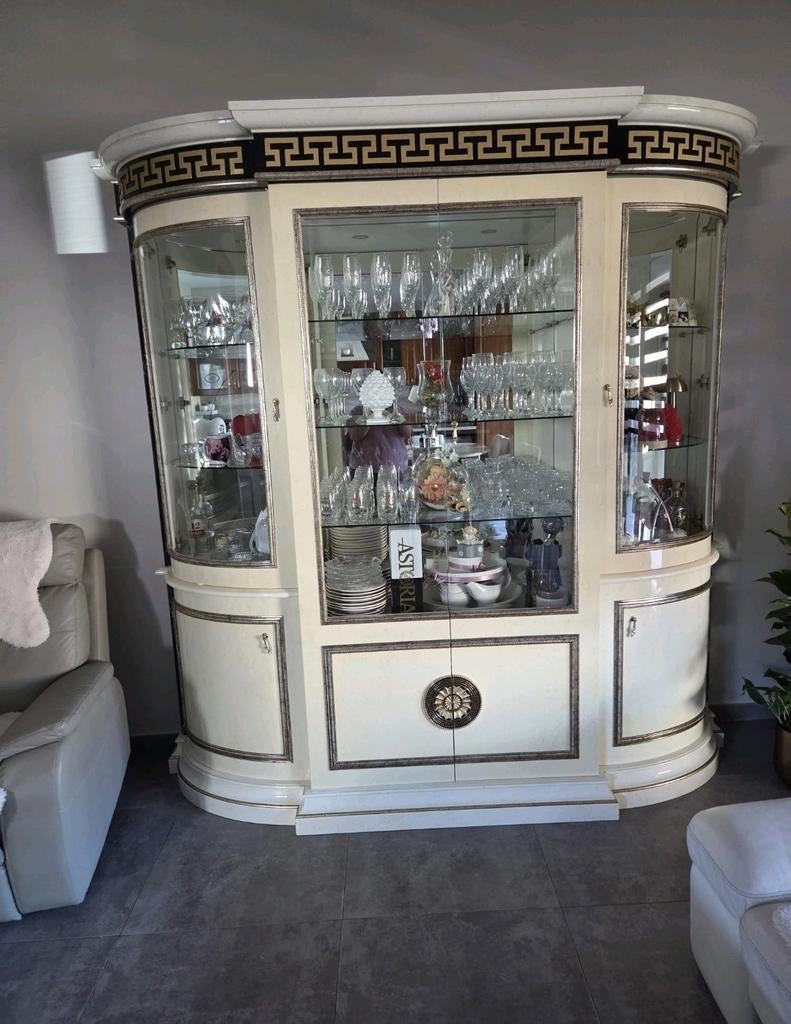 VERSACE eetkamer. GEWELDIGE KANS!