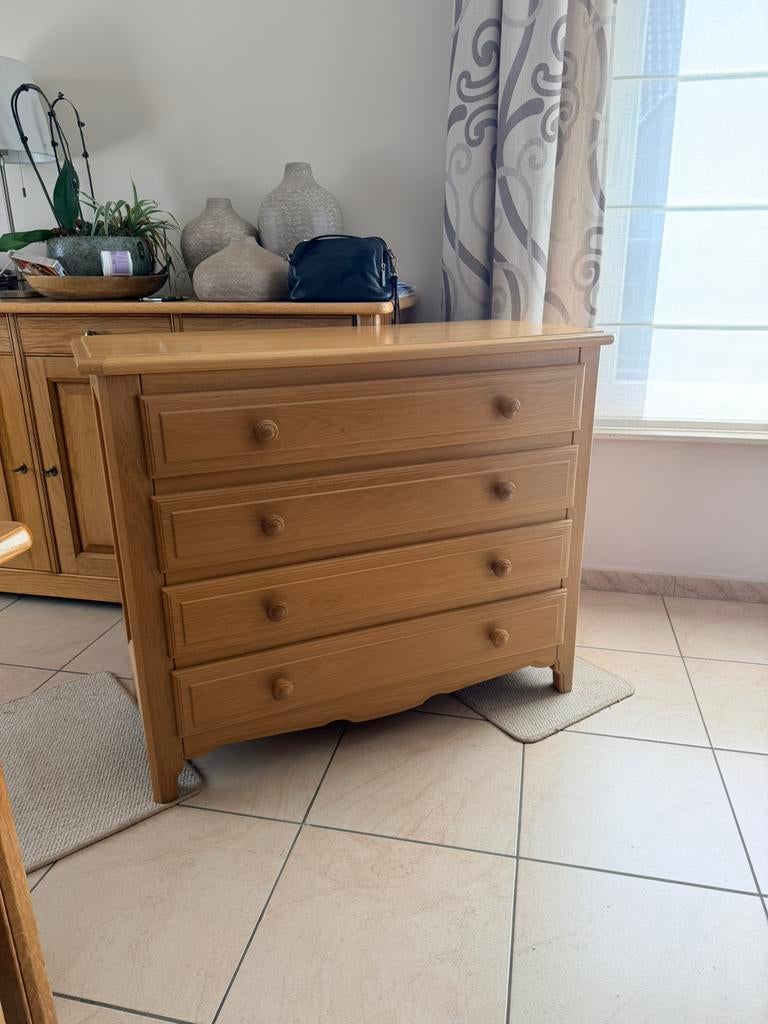 Commode moderne en bois massif, 3 ou 4 tiroirs, Enlèvement, Comme neuf