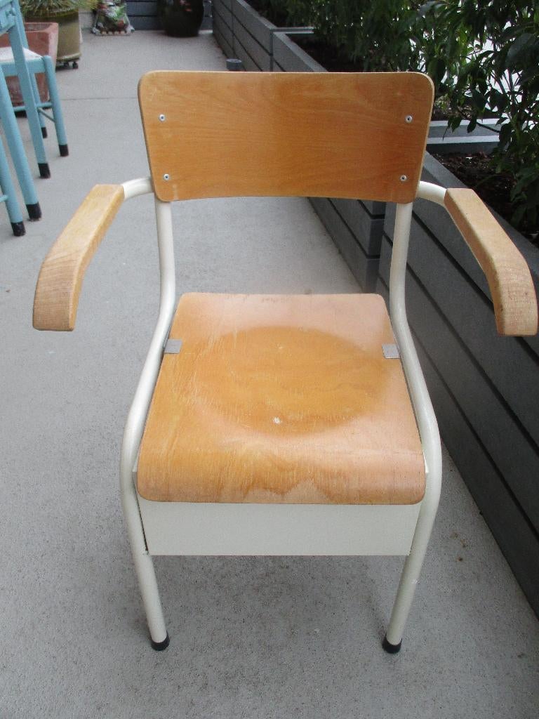 Oude WC Stoel, Huis en Inrichting, Stoelen, Ophalen, Overige materialen, Gebruikt, Overige kleuren