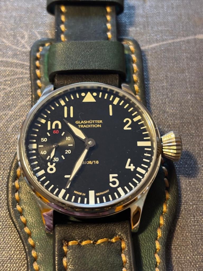 Glashütter Tradition "Aviator Convert"– 42mm – État NOS, Bijoux, Sacs & Beauté, Montres | Femmes, Comme neuf, Montre-bracelet