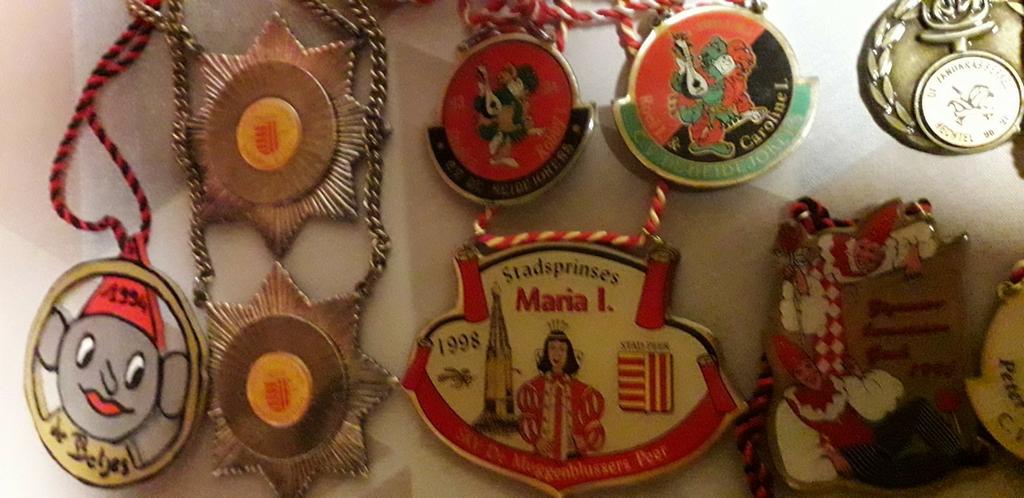 Carnaval medailles, Ophalen of Verzenden, Zo goed als nieuw