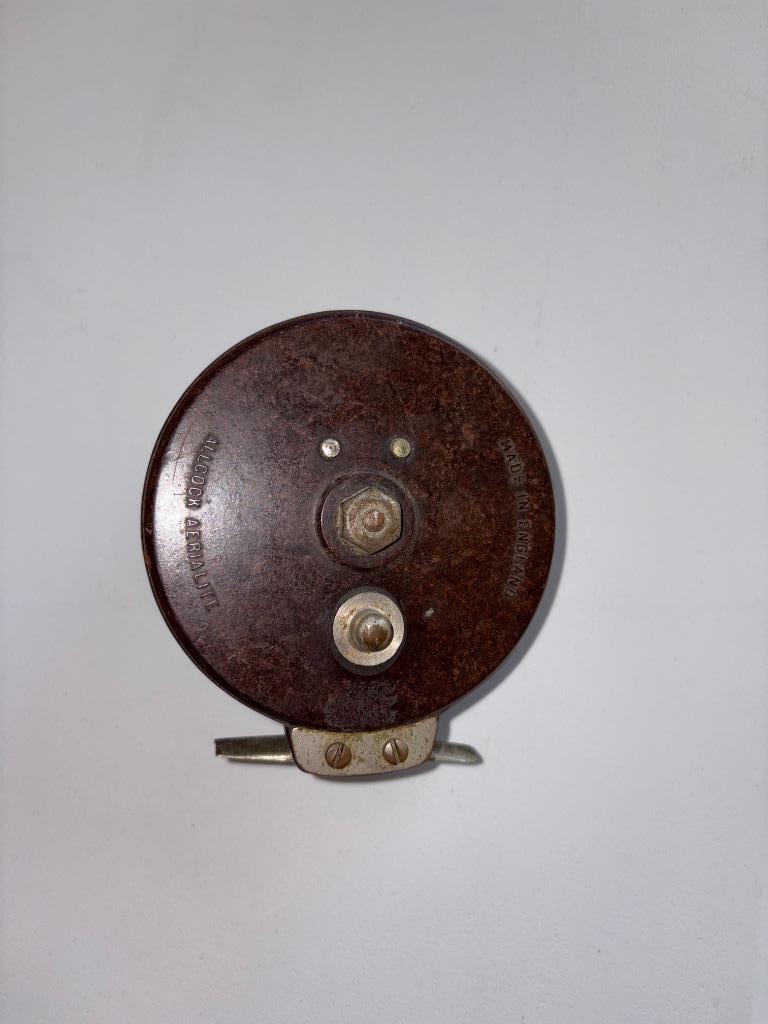 Moulinets anciens utilisés pour la pêche au lancer, Enlèvement ou Envoi, Moulinet