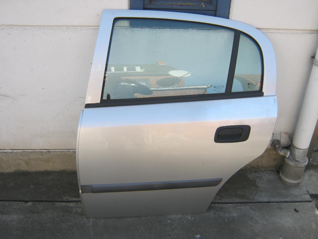 pièces pour opel astra g 1.7dti 2003, Ophalen of Verzenden, Gebruikt, Opel, Deur