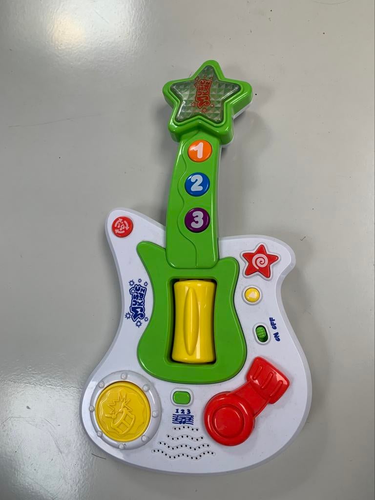 Guitare jouet avec mélodies, Enfants & Bébés, Enlèvement, Utilisé