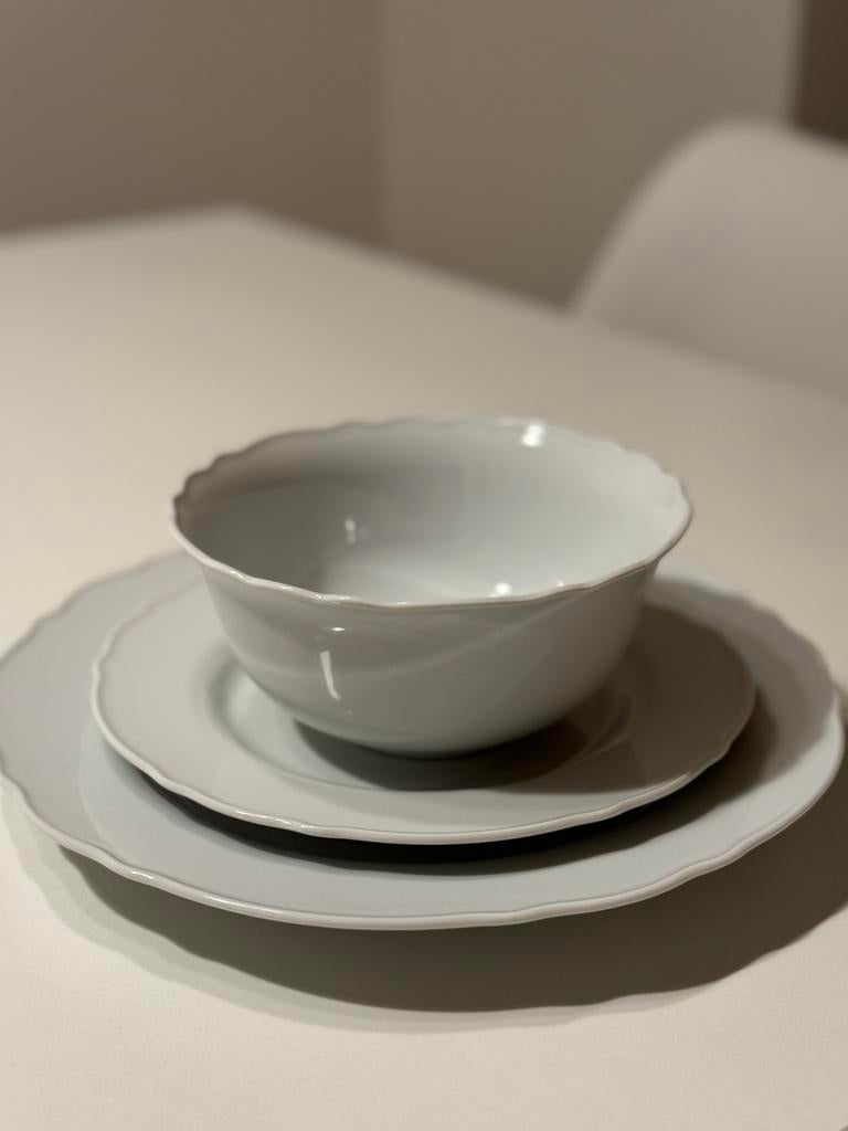 Ikea porselein serviesset UPPLAGA 8 personen, Dieren en Toebehoren, Ophalen, Zo goed als nieuw