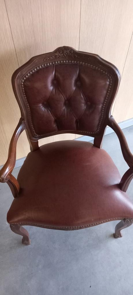 Club zetels, Ophalen