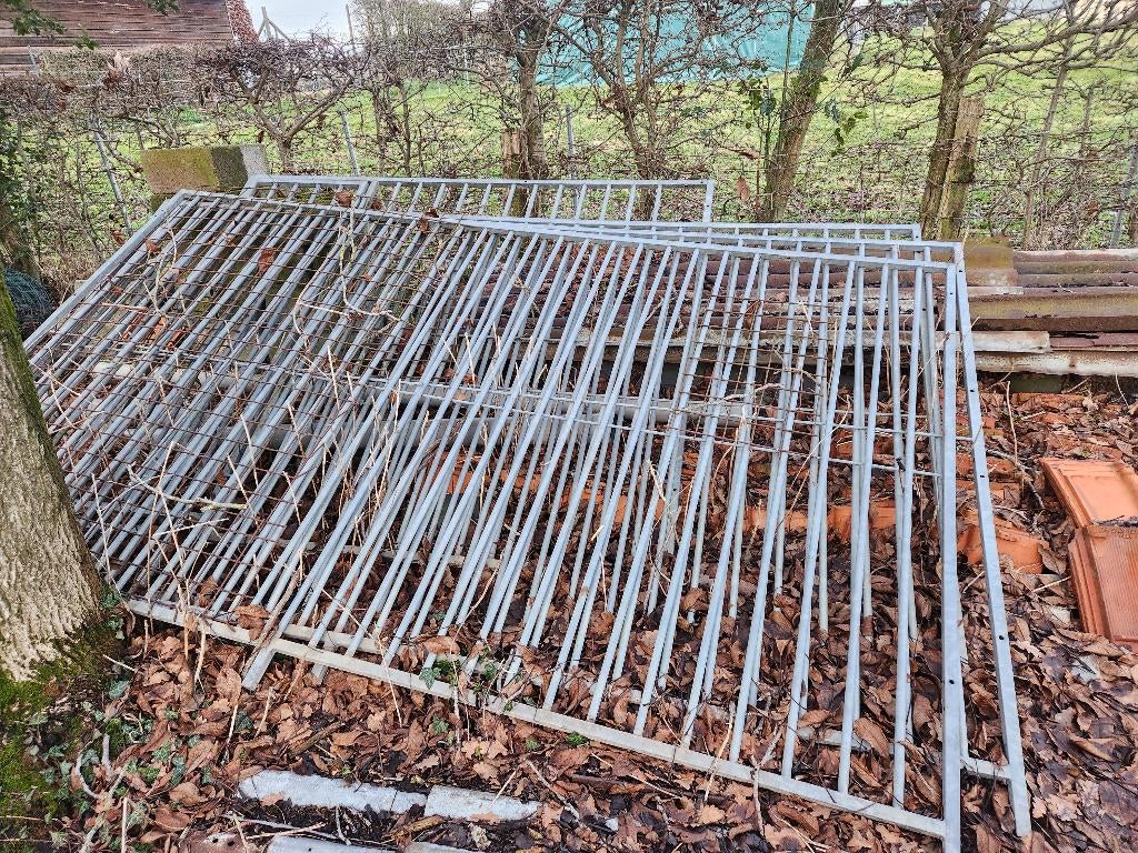 Grille pour chenil, Animaux & Accessoires, Enlèvement, Comme neuf