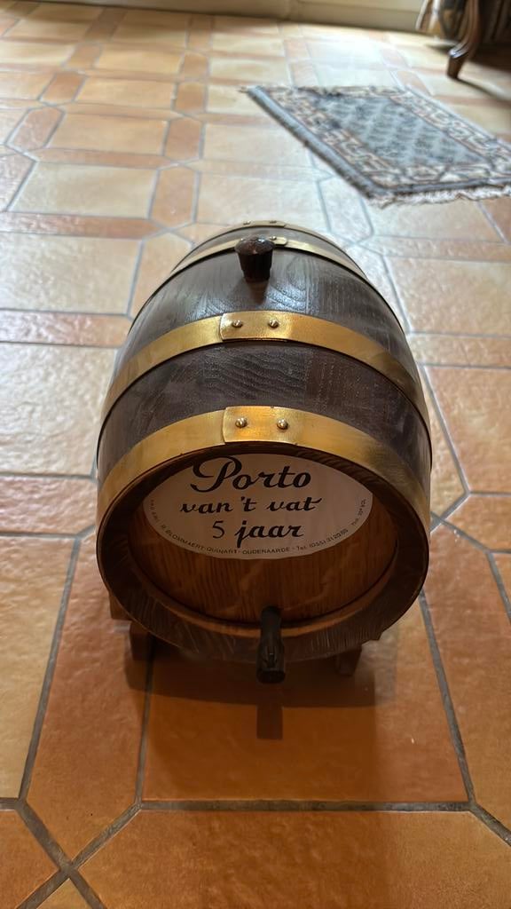 Klein porto vat, Ophalen, Zo goed als nieuw