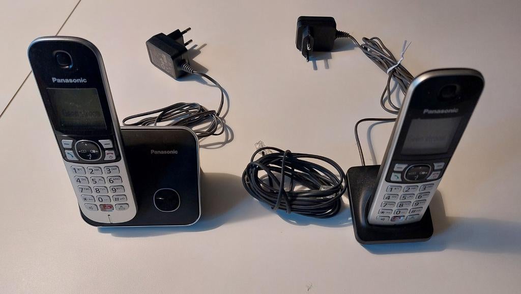 Panasonic KX-TG6852 sous garantie jusque 08/2026, Télécoms, Téléphones fixes | Combinés & sans fil, Comme neuf, 2 combinés, Enlèvement ou Envoi