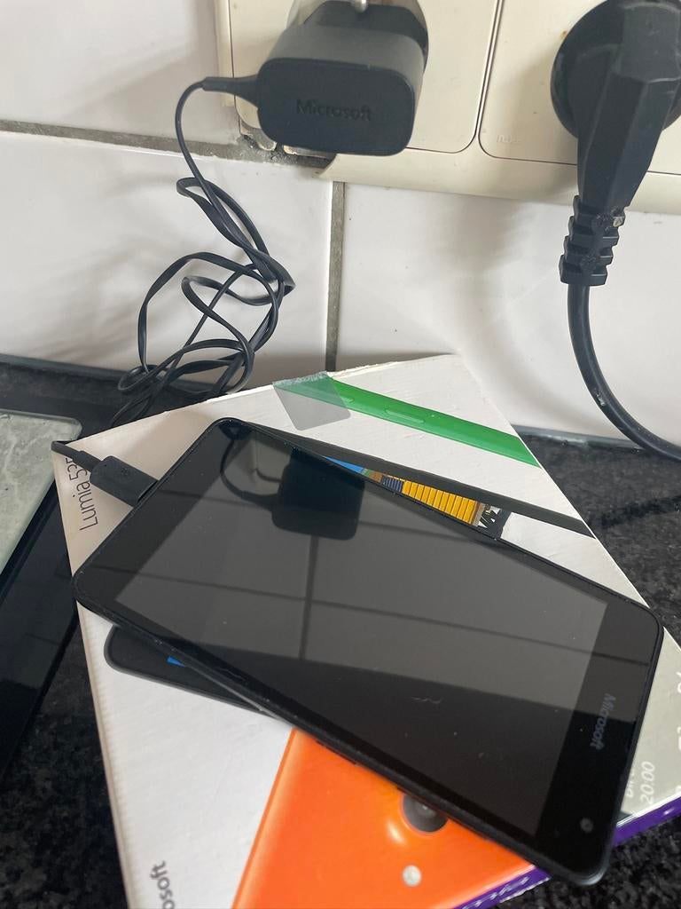 smartphone Microsoft Lumia 535, Enlèvement ou Envoi, Classique ou Candybar, Comme neuf, Sans abonnement